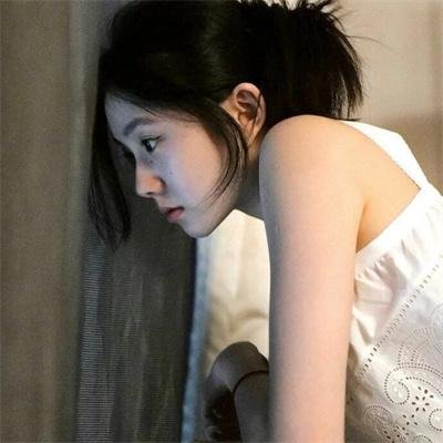 白莲花度假村第一季